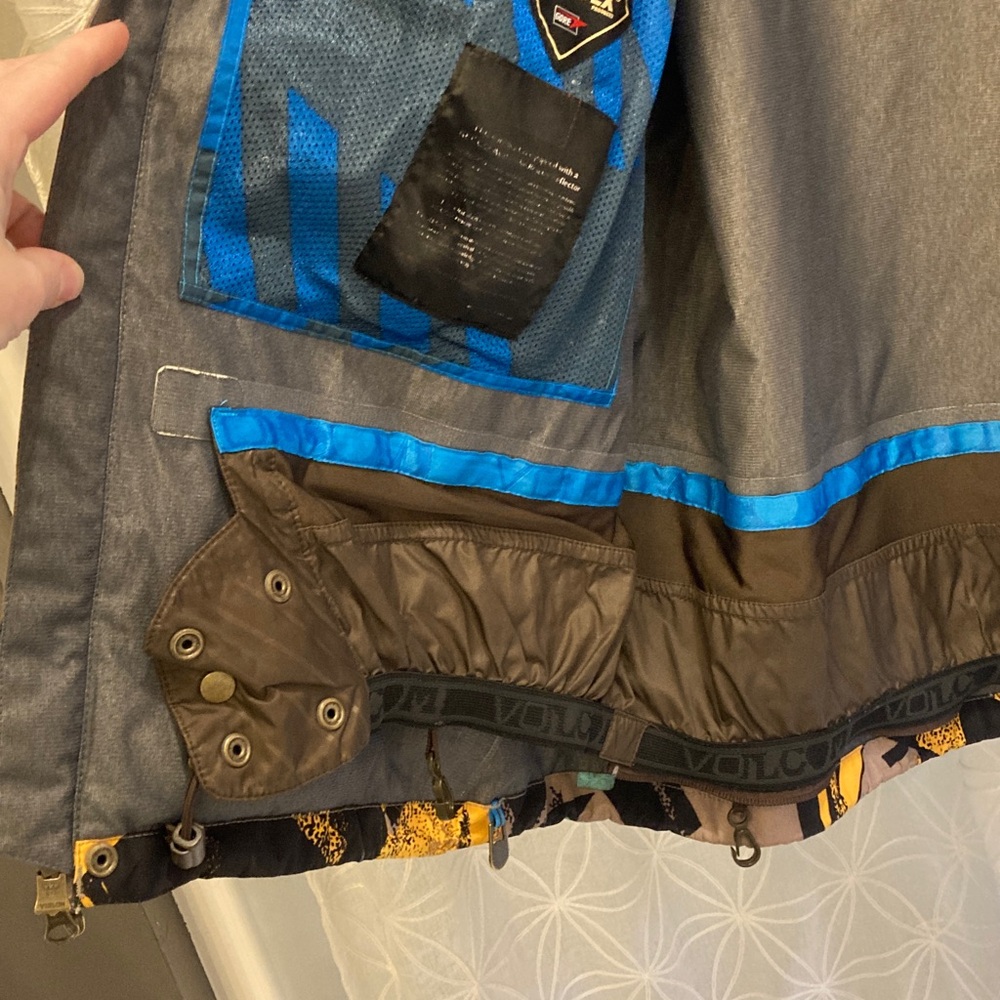 Men’s Volcom Jacket - Picture 10 of 12